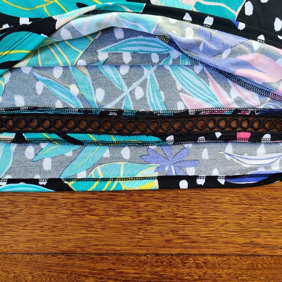 BNWT ROCKMANS|| Spot TROPICAL Cold shoulder TOP Blouse SIZE L - Picture 11 of 12